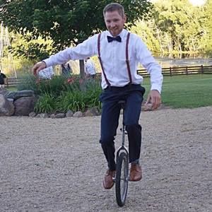 Meet your Posher, Levi